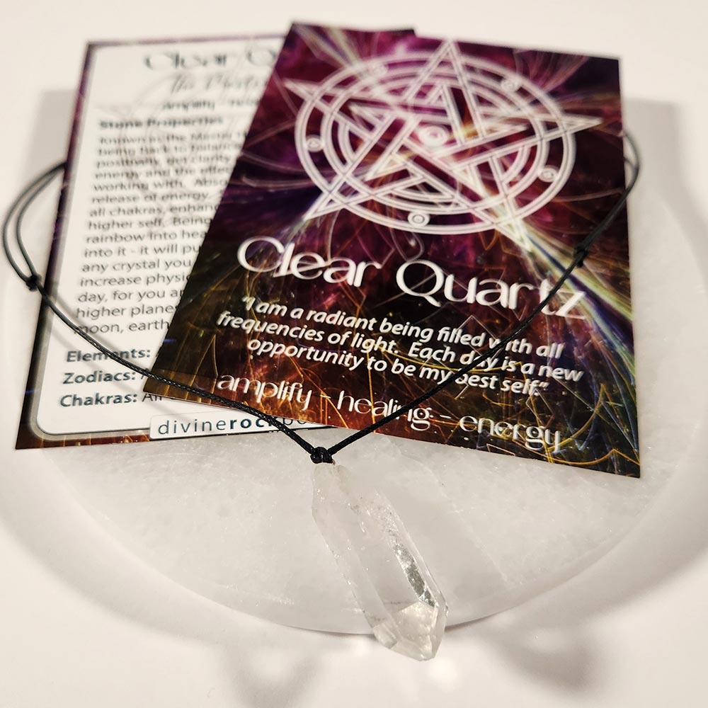 essenatials-clear-quarts
